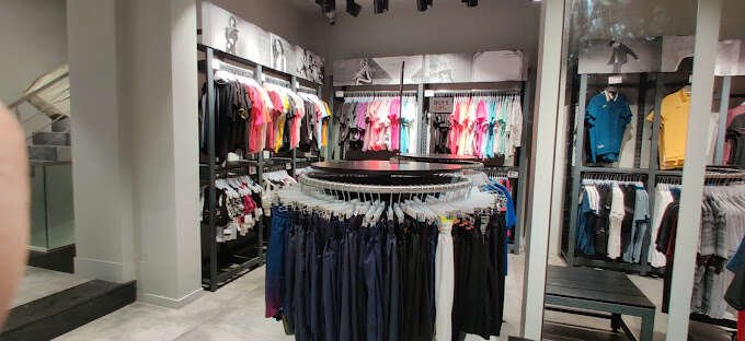 PUMA Store